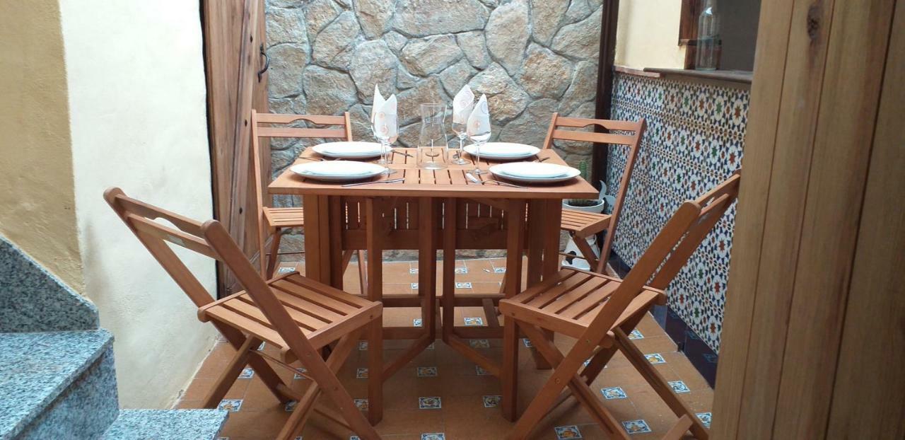 Casa Cuartel Villa เอลกัสตอร์ ภายนอก รูปภาพ